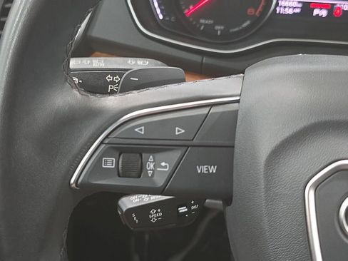 Used 2023 Audi Q5 2.0T Premium w/ Convenience Package image 17