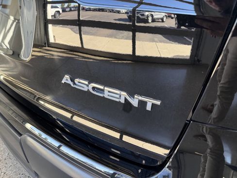 Used 2023 Subaru Ascent 8-Passenger image 5