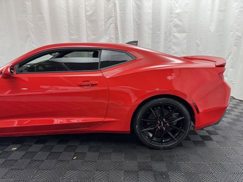 Used 2018 Chevrolet Camaro LT image 3