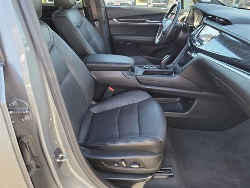 Certified 2023 Cadillac XT6 Premium Luxury image 28
