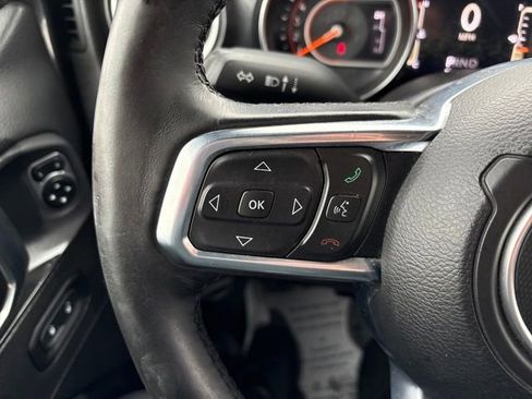 Used 2020 Jeep Wrangler Unlimited Sahara image 13