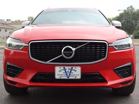 Used 2018 Volvo XC60 T8 R-Design w/ Convenience Package AWD/4WD image 13