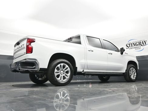 Used 2024 Chevrolet Silverado 1500 LTZ AWD/4WD image 35