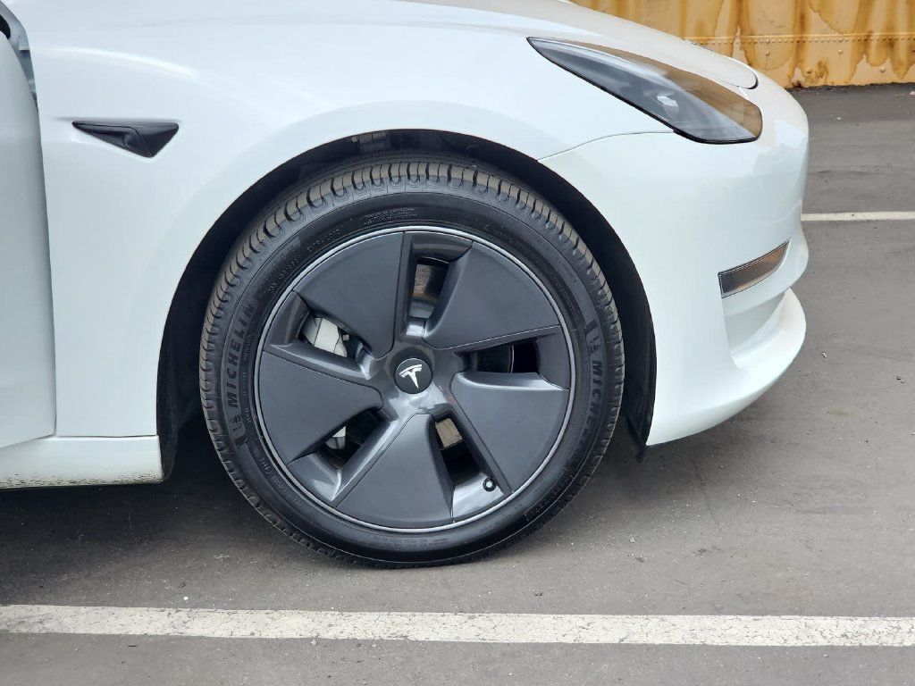 Used 2023 Tesla Model 3 Standard Range RWD image 41