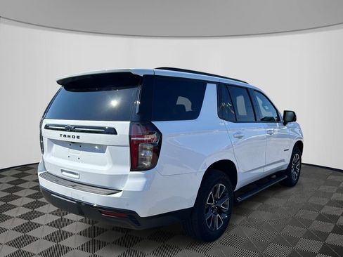 Used 2024 Chevrolet Tahoe Z71 w/ Luxury Package AWD/4WD image 5