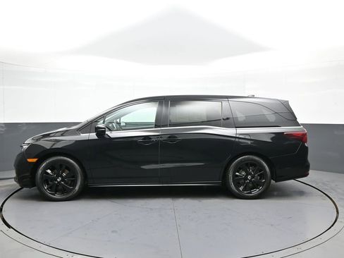 Certified 2023 Honda Odyssey Sport image 9