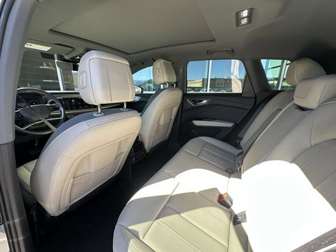 Used 2024 Audi Q4 e-tron Premium w/ Convenience Package image 35