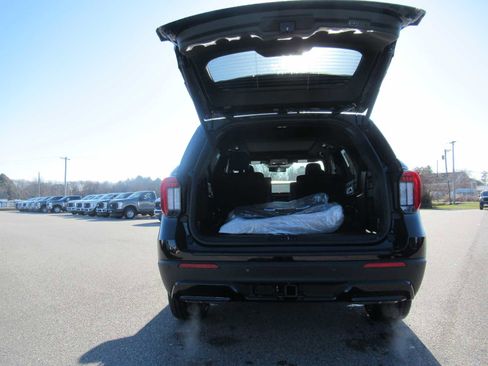 New 2026 Ford Explorer ST-Line w/ ST-Line Street Pack image 16