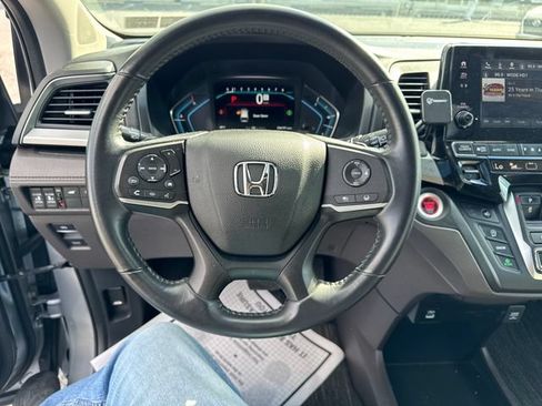 Used 2023 Honda Odyssey EX-L image 14