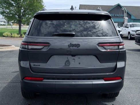 New 2026 Jeep Grand Cherokee L Limited w/ Limited Altitude Package AWD/4WD image 6