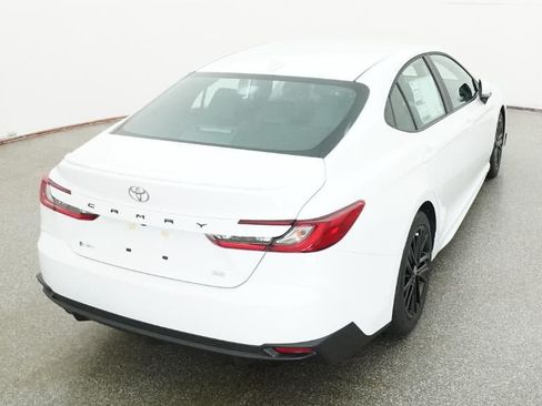 New 2026 Toyota Camry SE FWD image 8