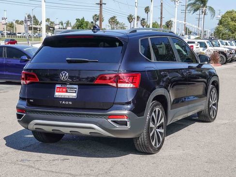 Used 2024 Volkswagen Taos SE FWD image 4