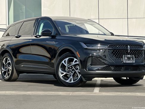 New 2026 Lincoln Nautilus Premier w/ Jet Appearance Package image 1