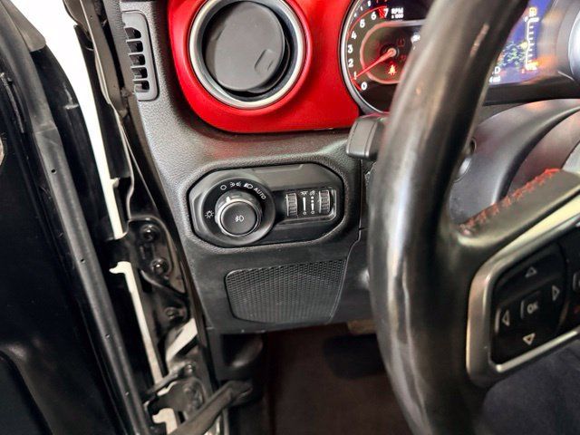 Used 2018 Jeep Wrangler Unlimited Rubicon AWD/4WD image 17
