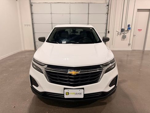 Used 2024 Chevrolet Equinox LS w/ LS Convenience Package image 3