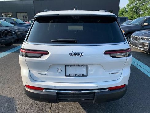 Used 2023 Jeep Grand Cherokee L Limited w/ Luxury Tech Group II AWD/4WD image 3