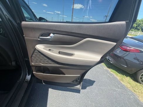 Used 2020 Hyundai Santa Fe SE FWD image 20