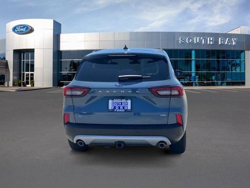 Certified 2025 Ford Escape SE w/ PHEV Premium Package FWD image 4