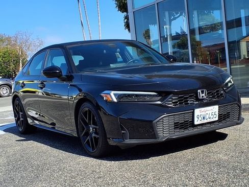 Used 2025 Honda Civic Sport image 28