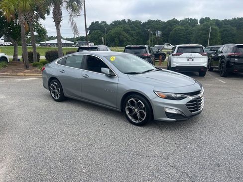 Used 2024 Chevrolet Malibu LT FWD image 1