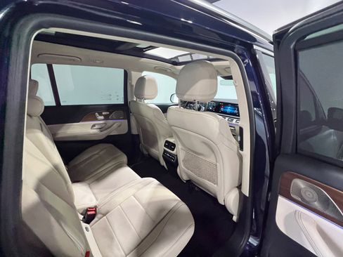 Used 2022 Mercedes-Benz GLS 450 4MATIC image 55