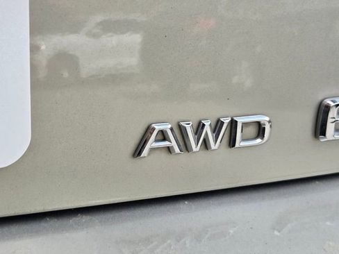 Used 2024 Lexus ES 250 w/ Premium Package image 31