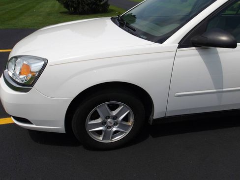Used 2004 Chevrolet Malibu LS FWD image 25
