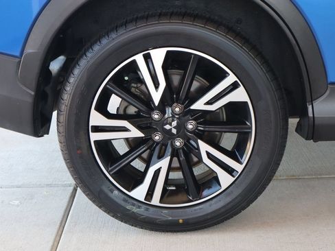 Used 2023 Mitsubishi Eclipse Cross AWD image 12