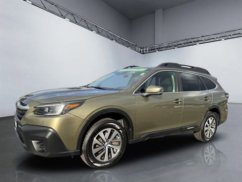 Used 2022 Subaru Outback Premium image 10