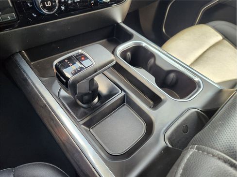 Used 2023 Chevrolet Silverado 1500 LTZ w/ LTZ Convenience Package II AWD/4WD image 19