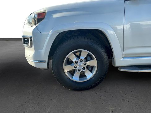 Used 2016 Toyota 4Runner Limited image 13