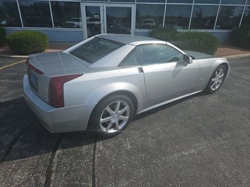 Used 2004 Cadillac XLR image 12