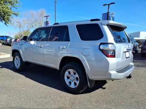 Used 2024 Toyota 4Runner SR5 Premium image 7