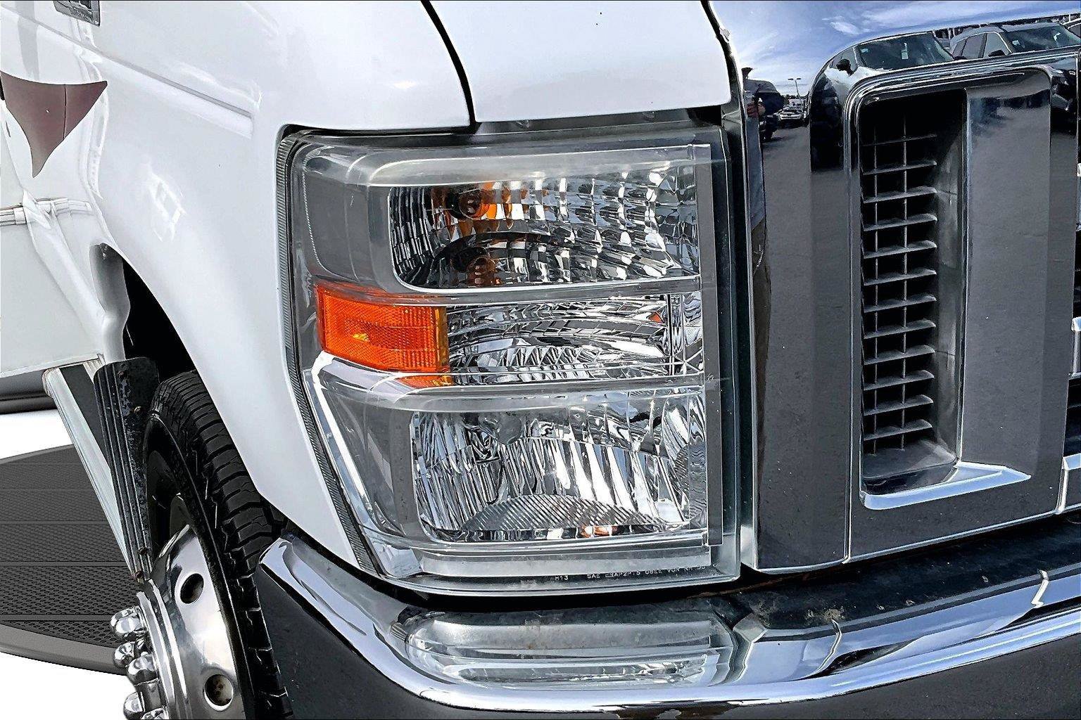 Used 2011 Ford E-350 and Econoline 350 Super Duty w/ Motorhome Prep Pkg RWD image 30