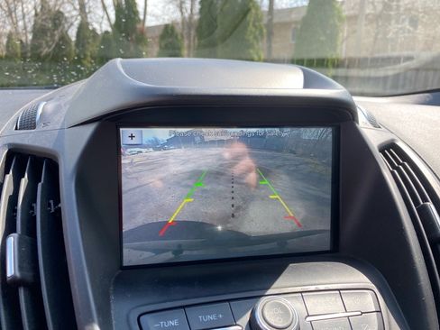 Used 2019 Ford Escape SE image 13