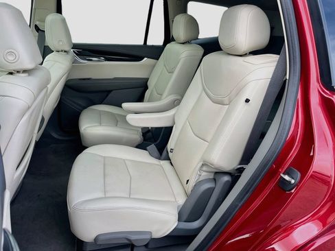 Used 2023 Cadillac XT6 Premium Luxury w/ Technology Package FWD image 26
