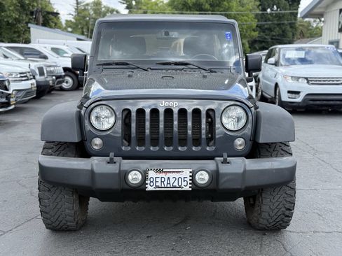 Used 2017 Jeep Wrangler Unlimited Sport w/ Quick Order Package 24S AWD/4WD image 2