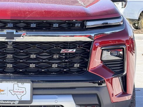 New 2026 Chevrolet Traverse Z71 w/ Enhanced Driving Package image 8