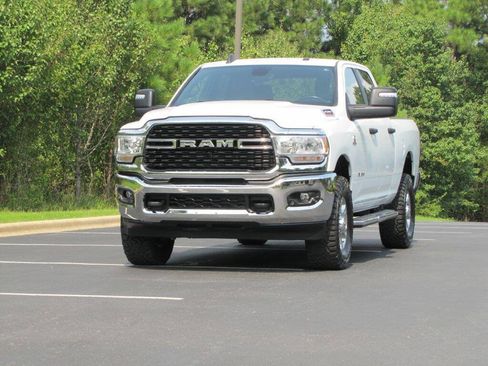 Used 2023 RAM 2500 Big Horn w/ Level 1 Equipment Group AWD/4WD image 8