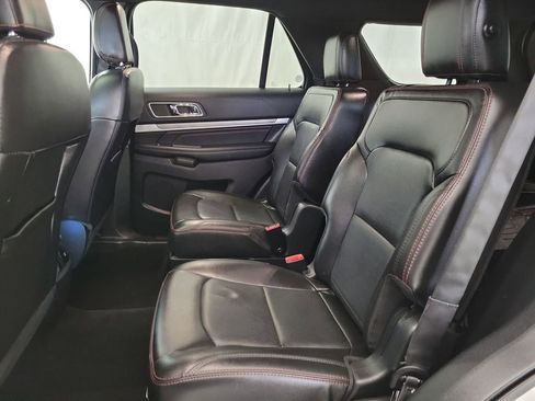Used 2018 Ford Explorer Sport w/ Equipment Group 401A image 10