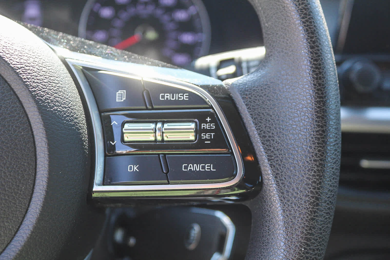 Used 2020 Kia Forte LXS FWD image 31