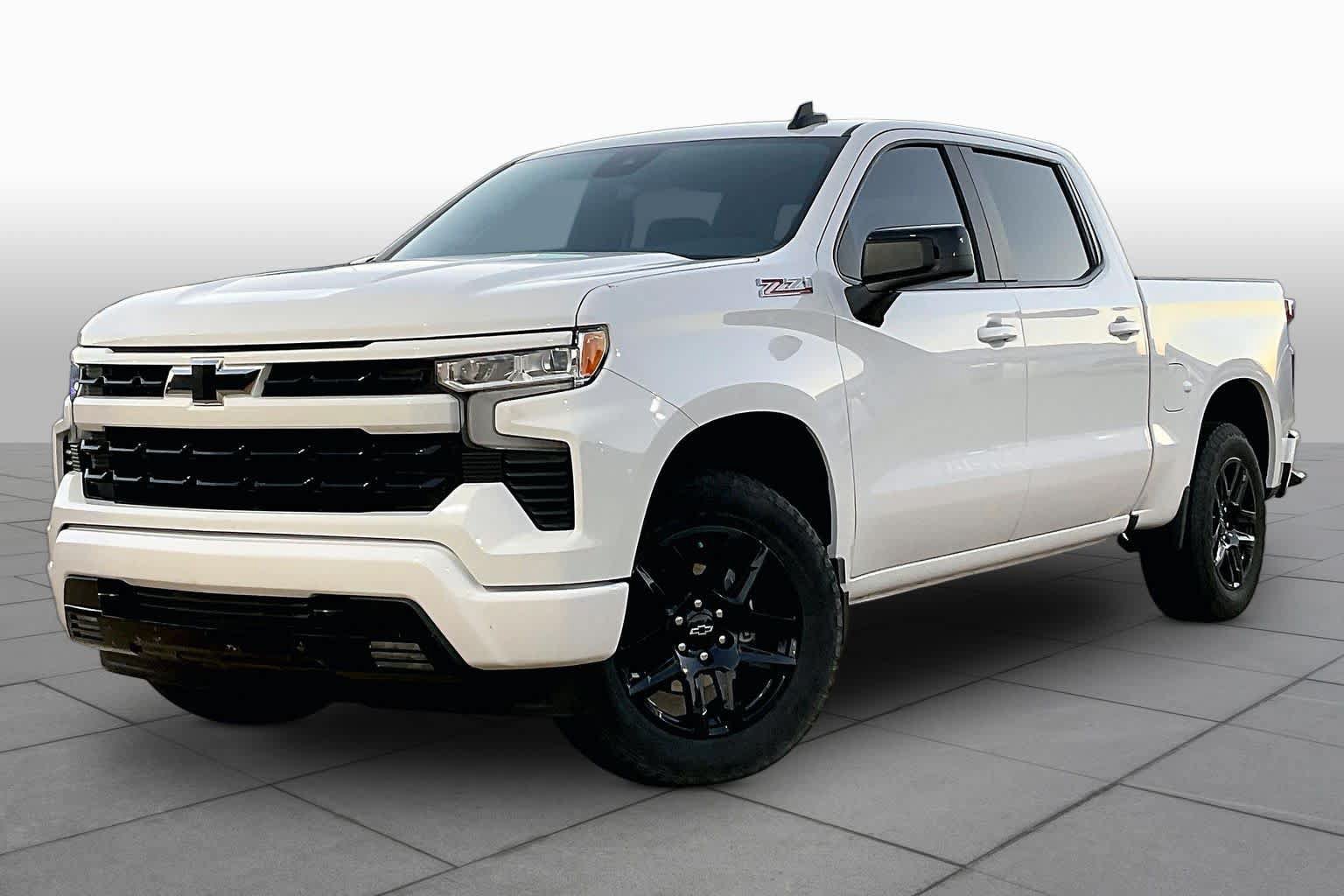 Used 2025 Chevrolet Silverado 1500 RST AWD/4WD image 2