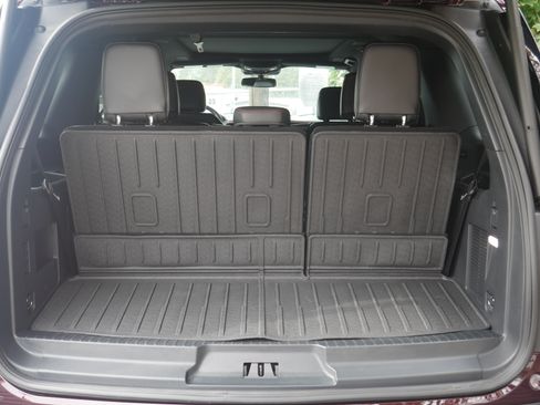Certified 2024 Ford Expedition Limited AWD/4WD image 27