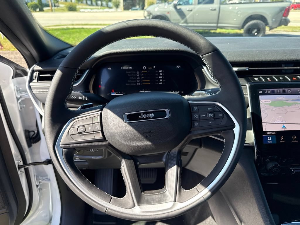 New 2027 Jeep Grand Cherokee Laredo X AWD/4WD image 10