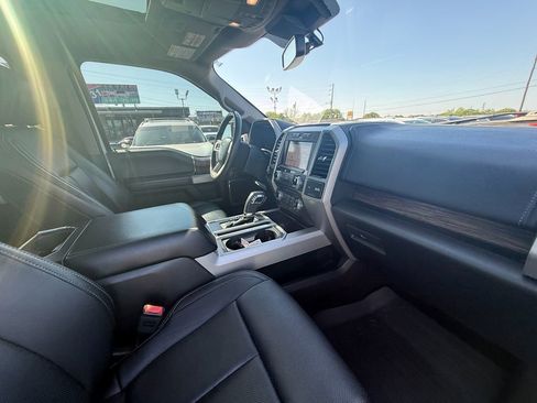 Used 2018 Ford F150 Lariat w/ Equipment Group 502A Luxury image 25