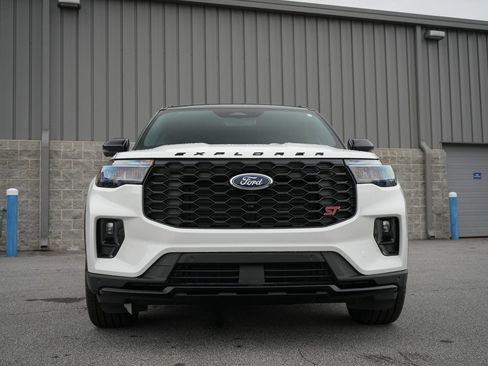 New 2026 Ford Explorer ST RWD image 6