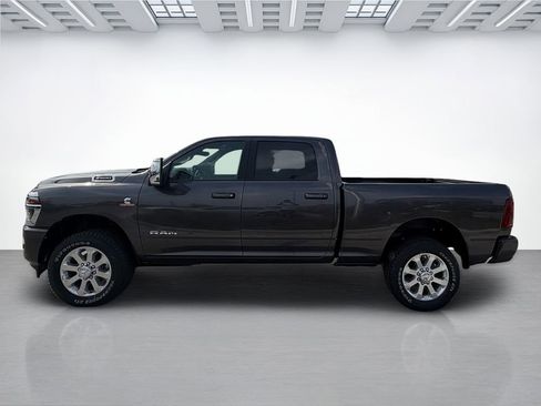 New 2026 RAM 2500 Laramie AWD/4WD image 6