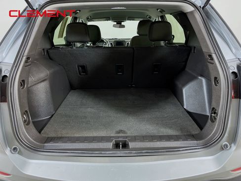Used 2023 Chevrolet Equinox LS w/ LS Convenience Package FWD image 10
