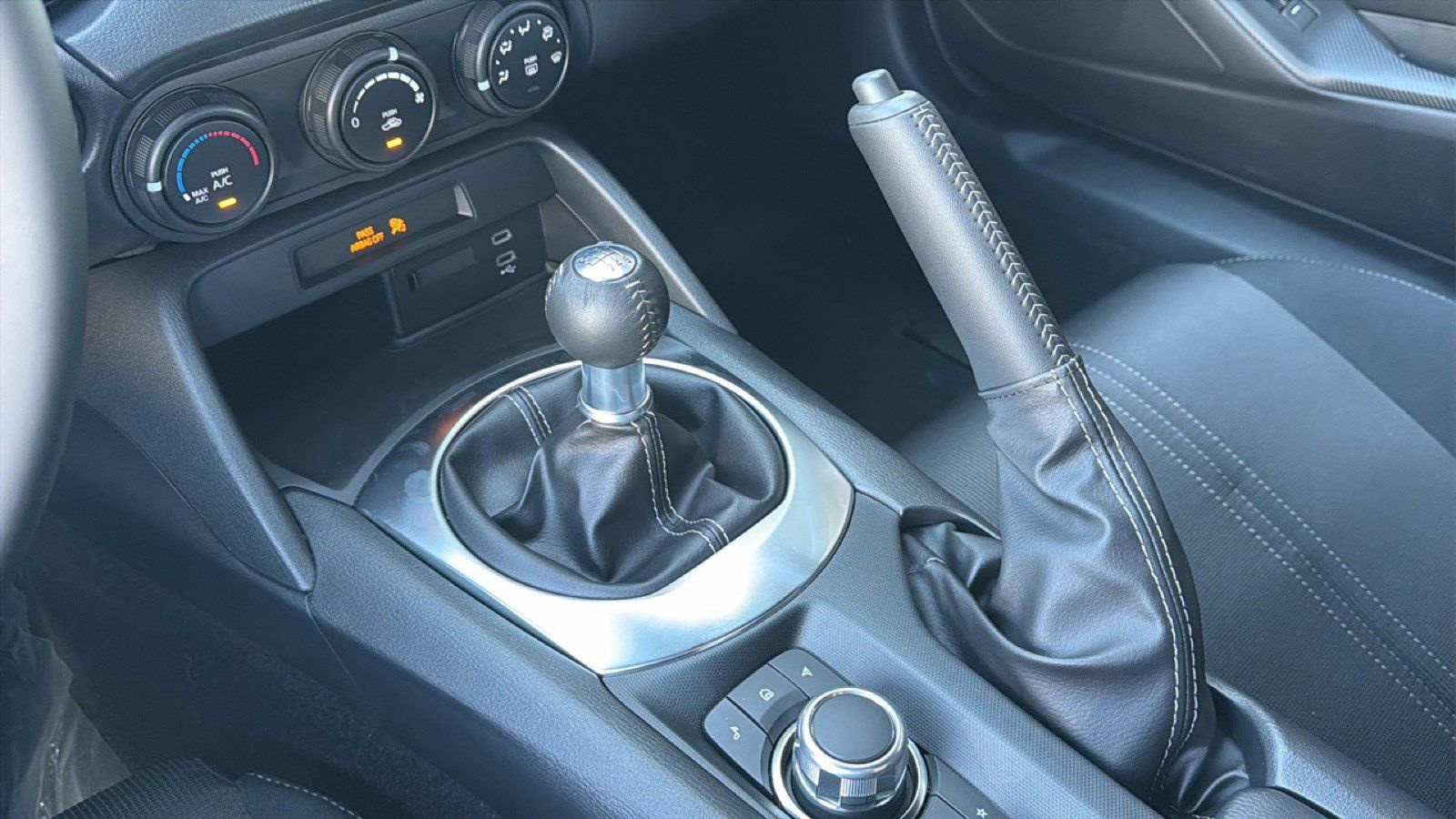New 2026 MAZDA MX-5 Miata Sport RWD image 26