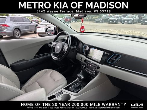 Used 2018 Kia Niro EX Premium FWD image 42